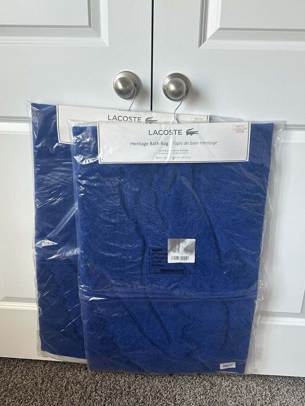 Lacoste Heritage Bath Rug Surf Blue 20 in. x 32 in.